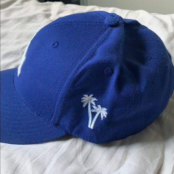LA dodgers hat - Picture 3 of 5
